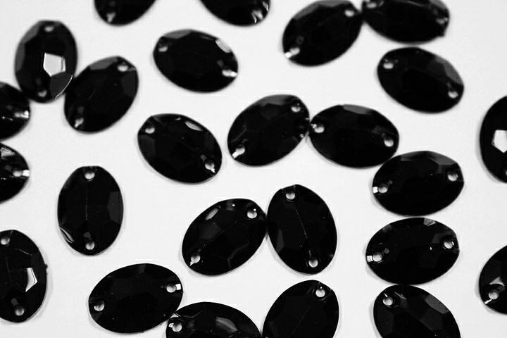 Oval 16x11mm Coloured resin Stones - Jet
